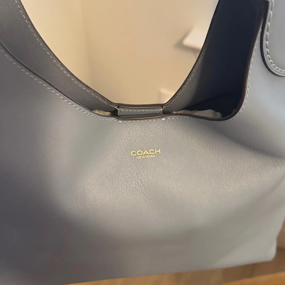 Coach chic tote